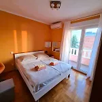 Maja Appartement *
