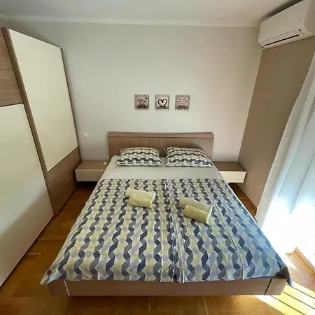 Maja Appartement *