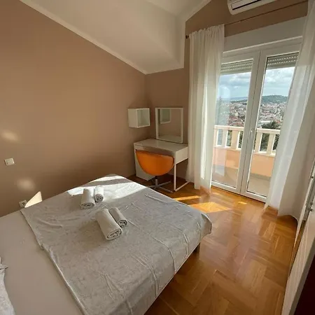 Apartment Maja *