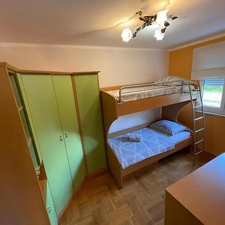 Maja Appartement *