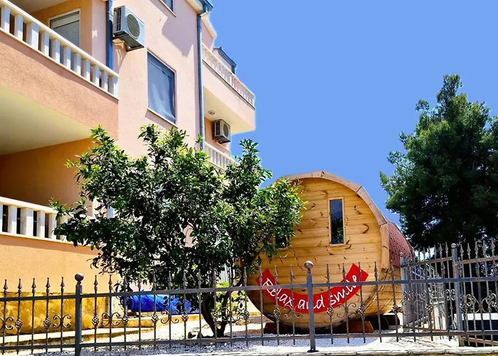 Maja Διαμέρισμα Τρογκίρ